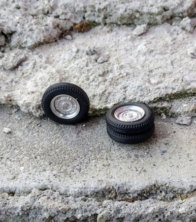 4 roues complètes - Ø15.30 mm - Ech. 1:43 - Alu et white metal