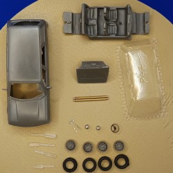 Pièces du kit Peugeot 305 Break à l’échelle 1:43