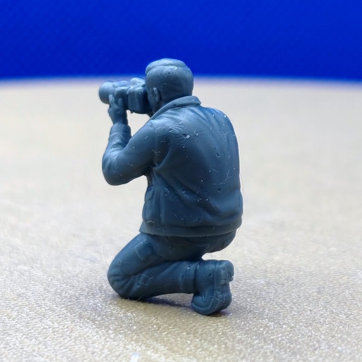 Photographe à genou 1:43 - Figurine 3D Creative