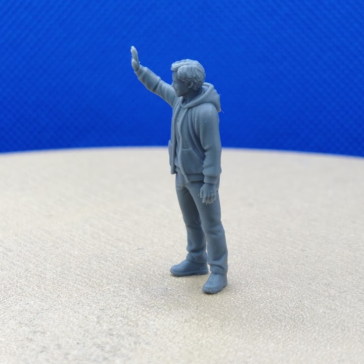 Diorama : Adolescent qui salue - 3D Creative - 1:43