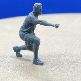 Joueur de pétanque en action 1:43 - 3D Creative