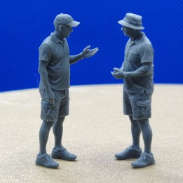 2 hommes parlant stratégie pétanque 1:43 - 3D Creative
