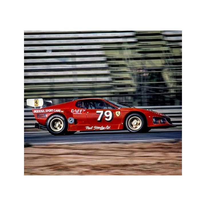 Kit Ferrari 512 BB IMSA avant Porsche 1:43