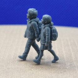 Diorama : Enfants qui se tiennent par la main - 3D CREATIVE - 1:43