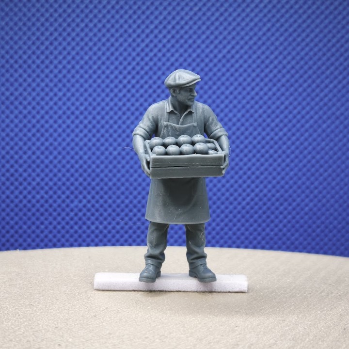 Diorama 3D Creative du maraîcher et de sa cagette de pommes à l’échelle 1:43