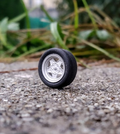 4 roues complètes - Ø14 mm - Ech. 1:43 - white metal