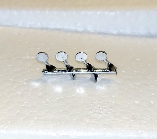 Phares X4 en White Metal Chrome - Ech. 1:43 - ø3.50mm