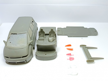 Incomplet : KIT RENAULT ESPACE III F1 - Résine - 1:43