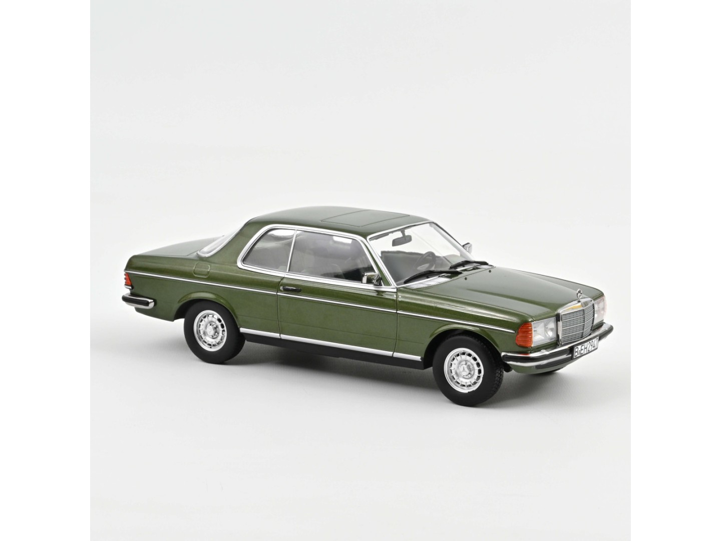 Marketplace - Mercedes-Benz 280 CE 1980 Vert métallisé - Norev - 1:18