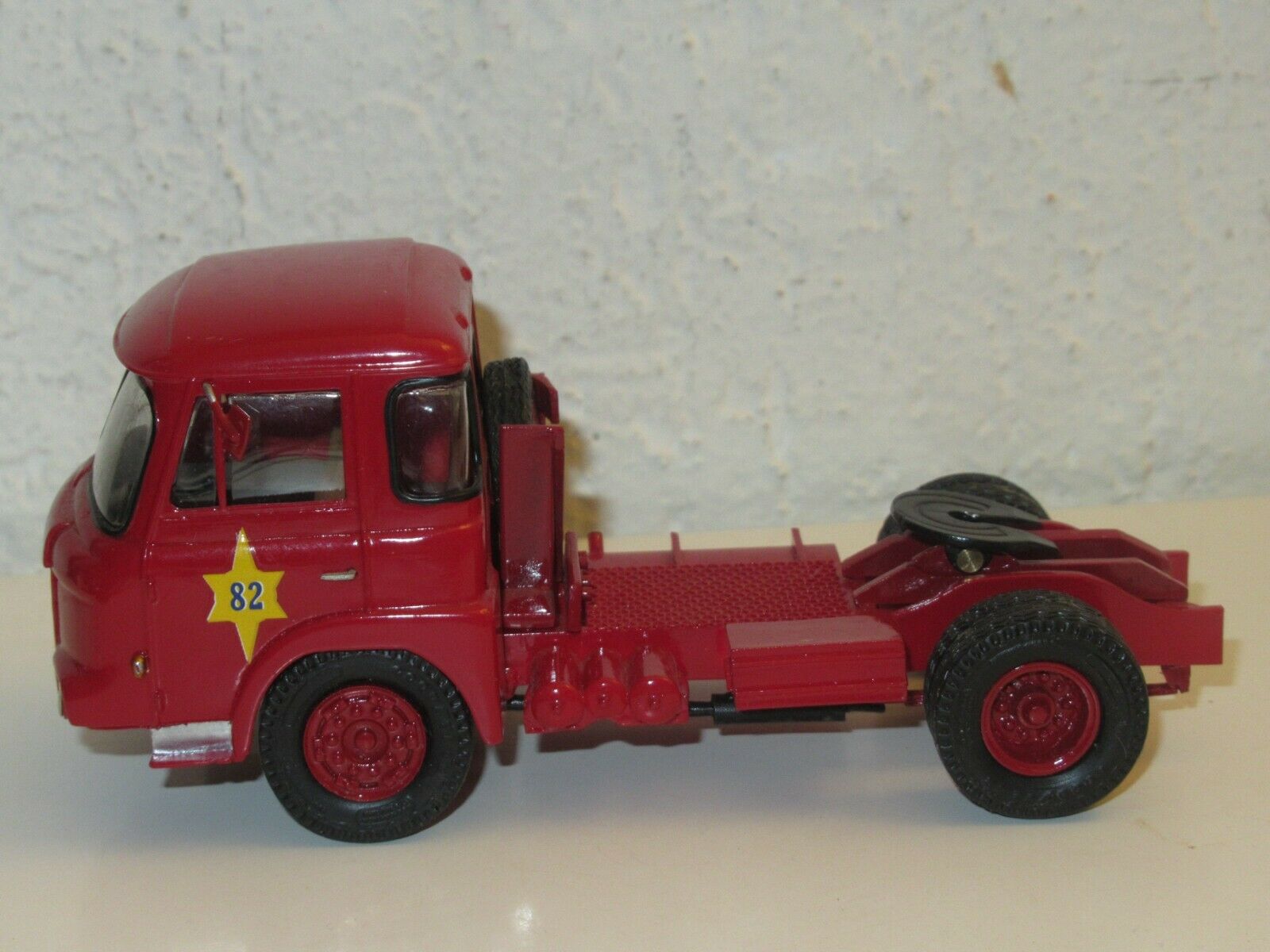 Tracteur Saviem Pinder
