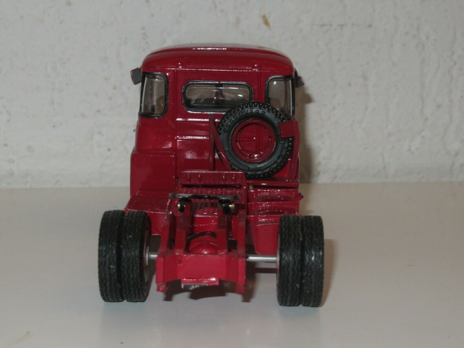 Tracteur Saviem Pinder