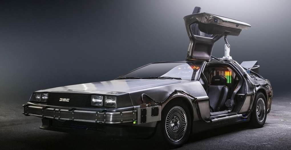 Collectionnez les différentes versions de la DeLorean modifiée dans Retour vers le futur ! Voitures Miniatures.fr