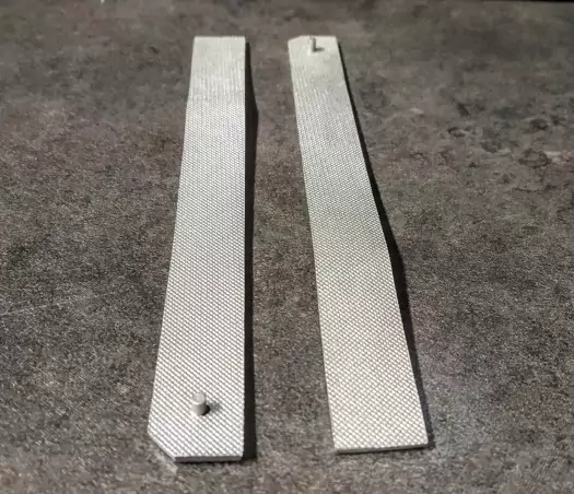 2 Rampes D/G - Long 122 mm - Résine - Ech 1:43