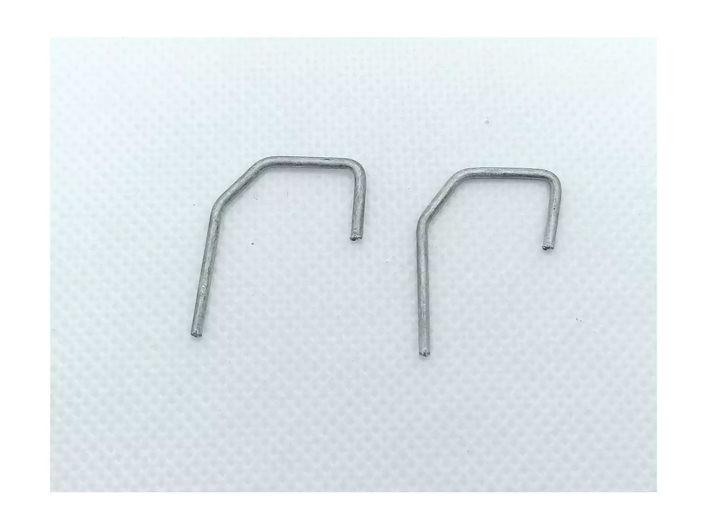 2 axes cintrés ø1.30 mm - White Metal - CPC Production |Pièces et k...