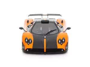 Marketplace : Pagani Zonda Cinque Coupé 2009 orange Saint-Tropez - ...