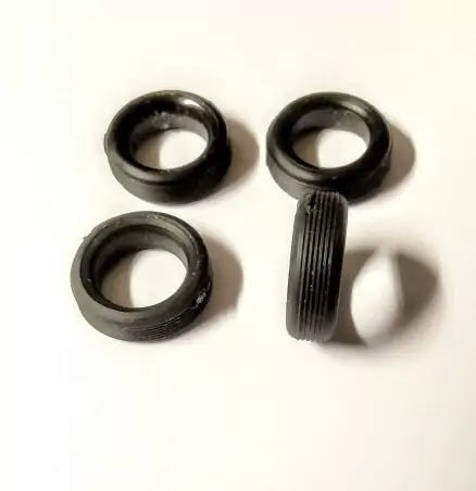 4 Pneus en résine souples - ø15mm - Ech 1:43
