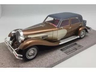 Marketplace : PANTHER de ville V12 1974 Bronze et Marron - Pantheon - 1:18