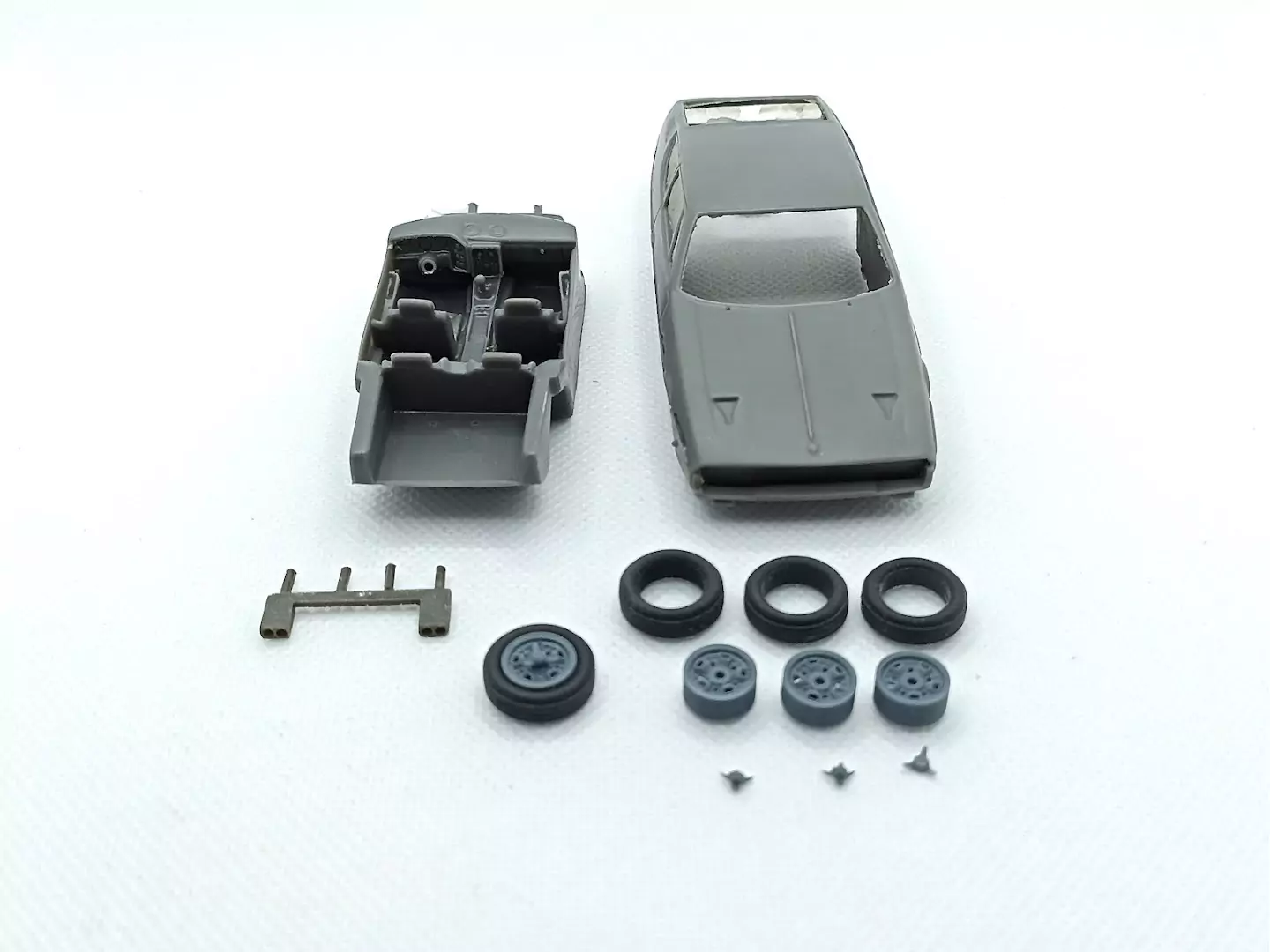 Kit incomplet - LAMBORGHINI Espada - Résine - 1:43