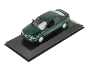 Marketplace : AUDI A4 1995 Vert métallique - Maxichamps - 1:43