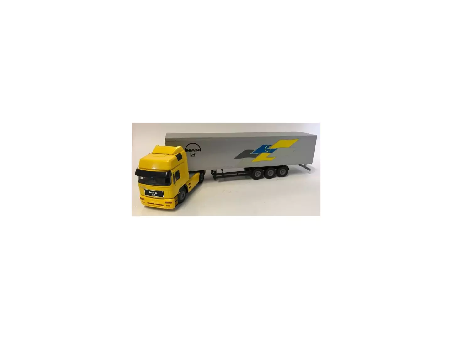 Marketplace : MAN F2000 4x2 et remorque caisse rigide MAN - Conrad - 1:50