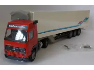 Marketplace : VOLVO FH 16 4x2 Globetrotter avec semi frigo 3 essieux - Conrad - 1:50