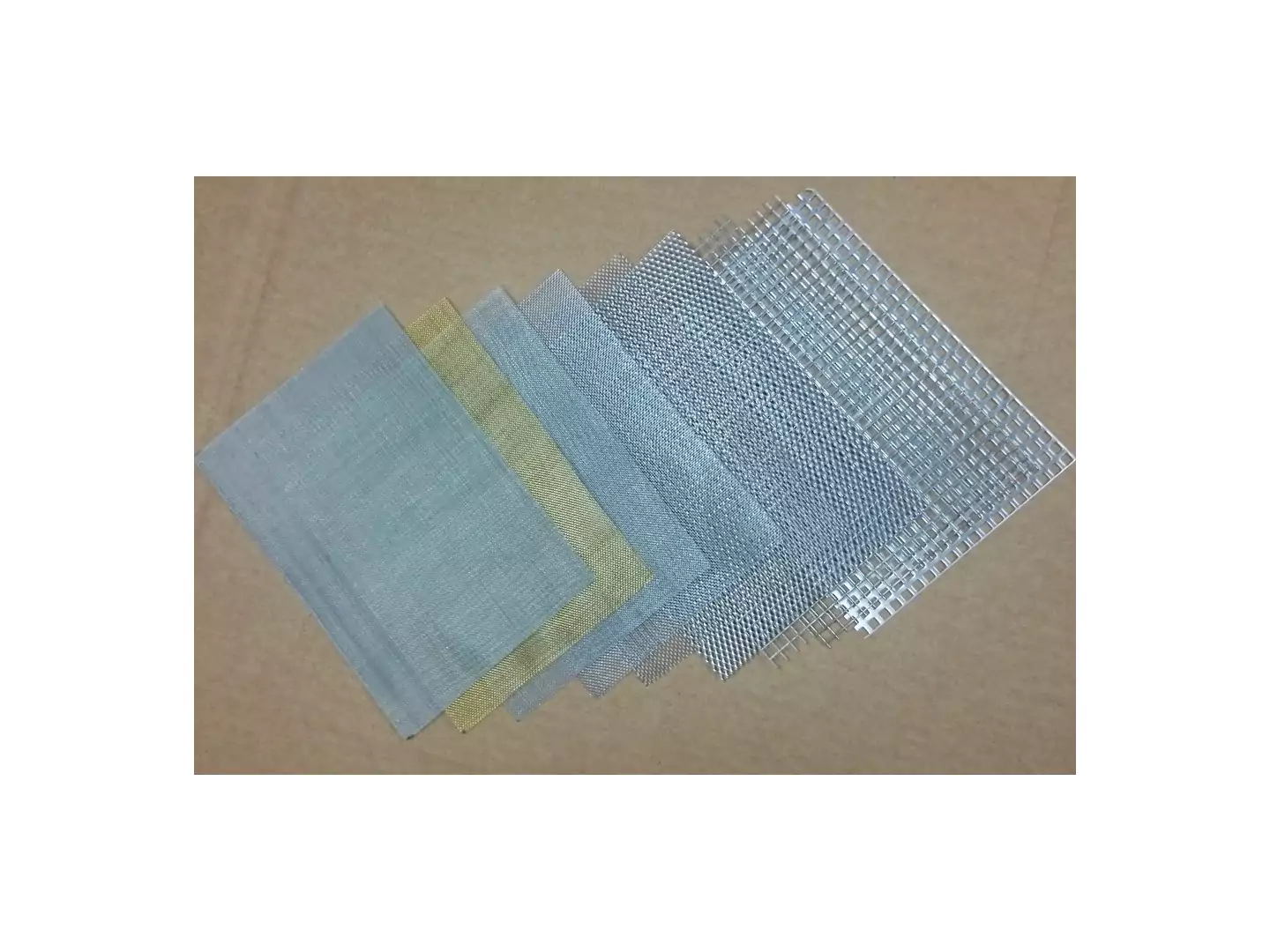 Artisan32 - Grille inox diag. Maille 1.7x3.5mm - 140x200mm