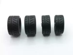 4 roues ø34 mm - Pneu en résine souple - 1:18