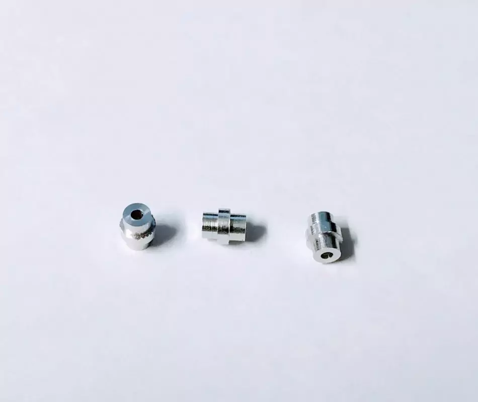 Pièces diverses : RACCORD en aluminium - Ech 1/50 - X5