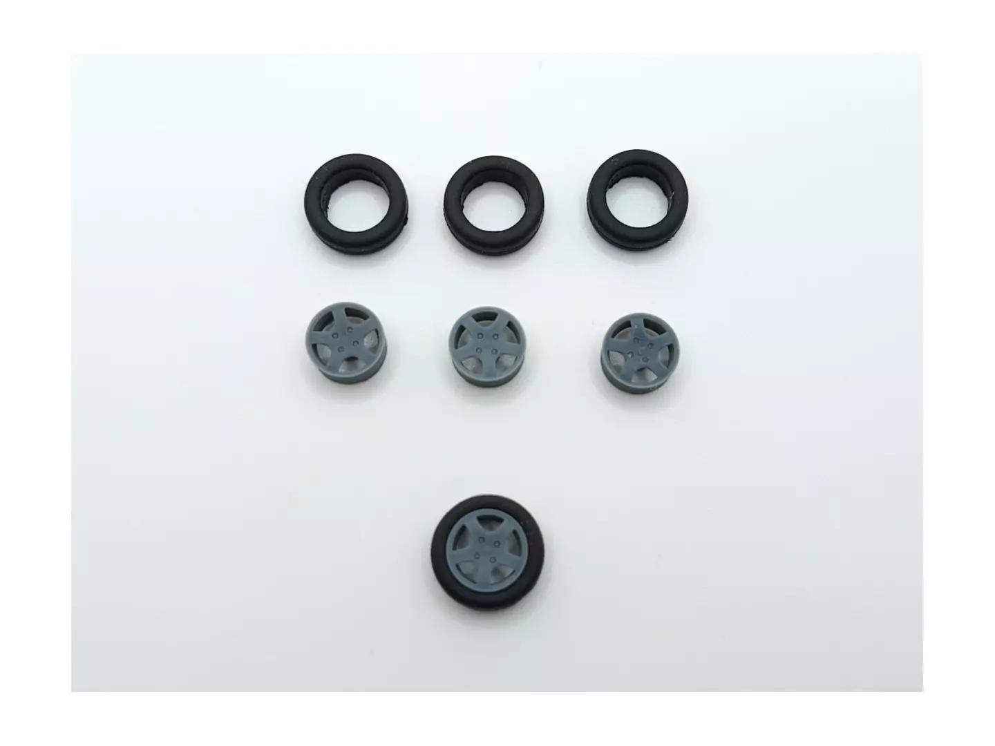 4 roues ø13 mm (Type Peugeot) - 3D Creative - 1:43