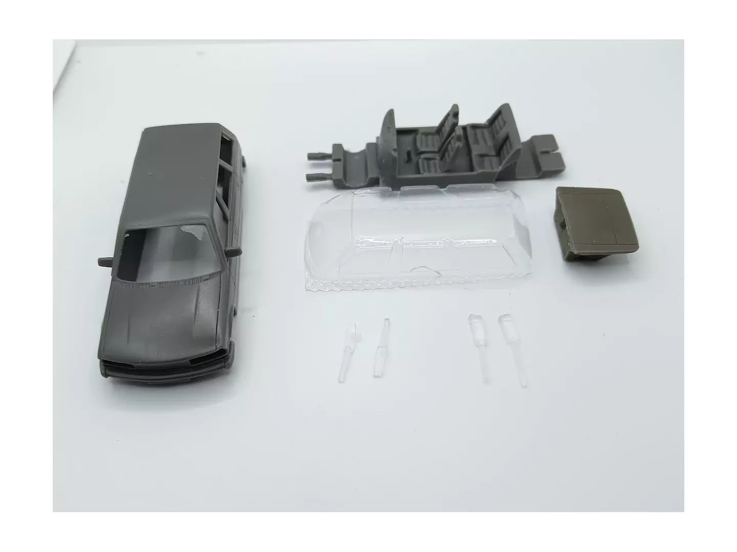 Incomplet : KIT PEUGEOT 305 Break - Résine - 1:43