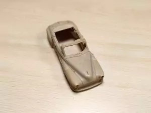 En l'état : Carrosserie - Résine - 1:43 (Objet 009)