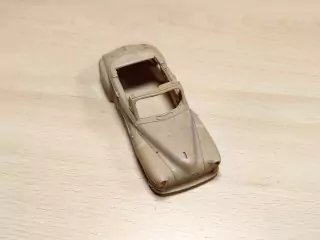 En l'état : Carrosserie - Résine - 1:43 (Objet 009)