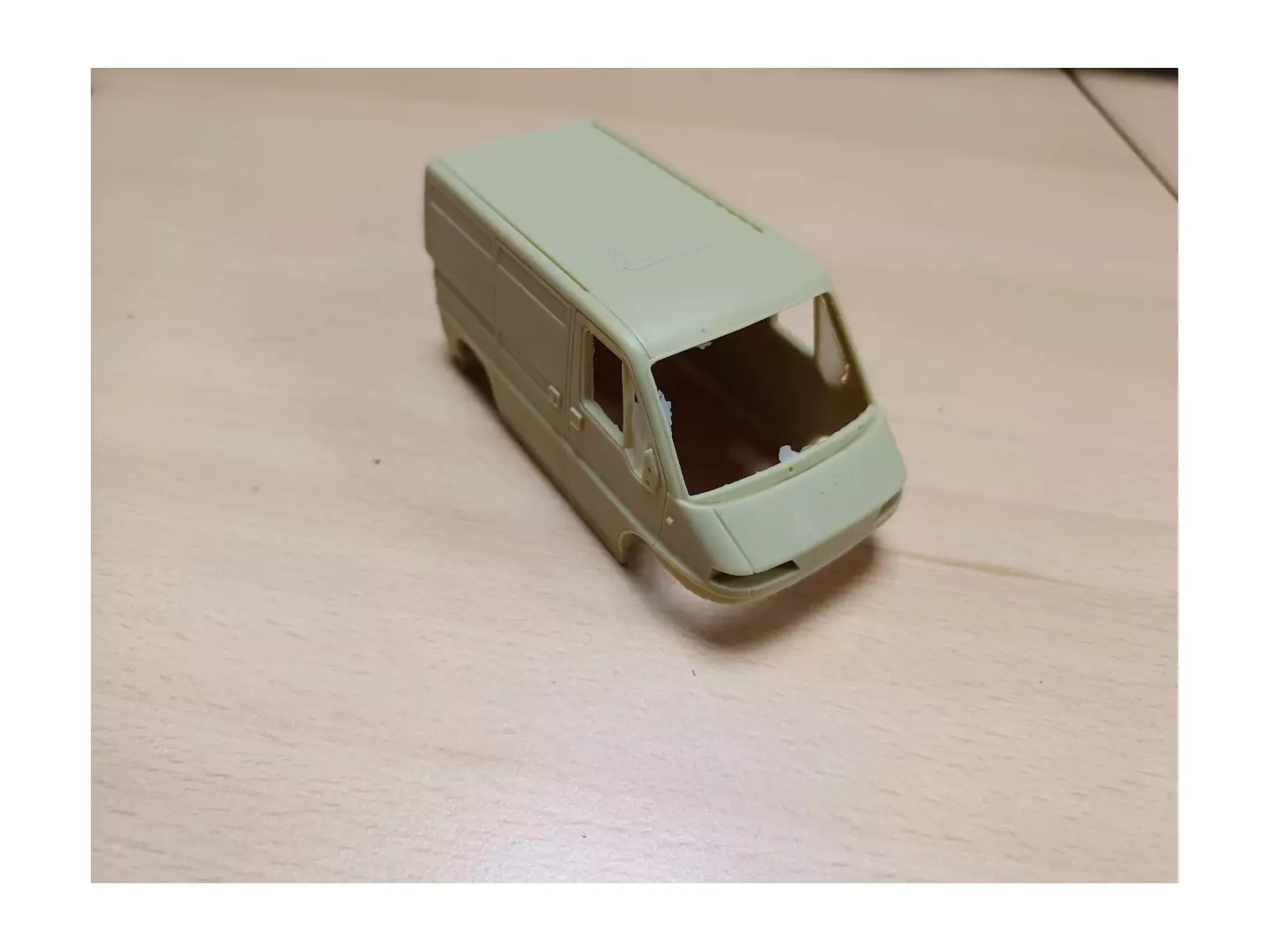 Carrosserie Peugeot boxer - Résine - 1:43