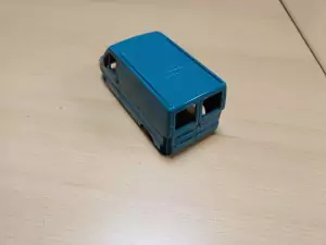 Carrosserie : Peugeot Boxer bleu - Résine - 1:43