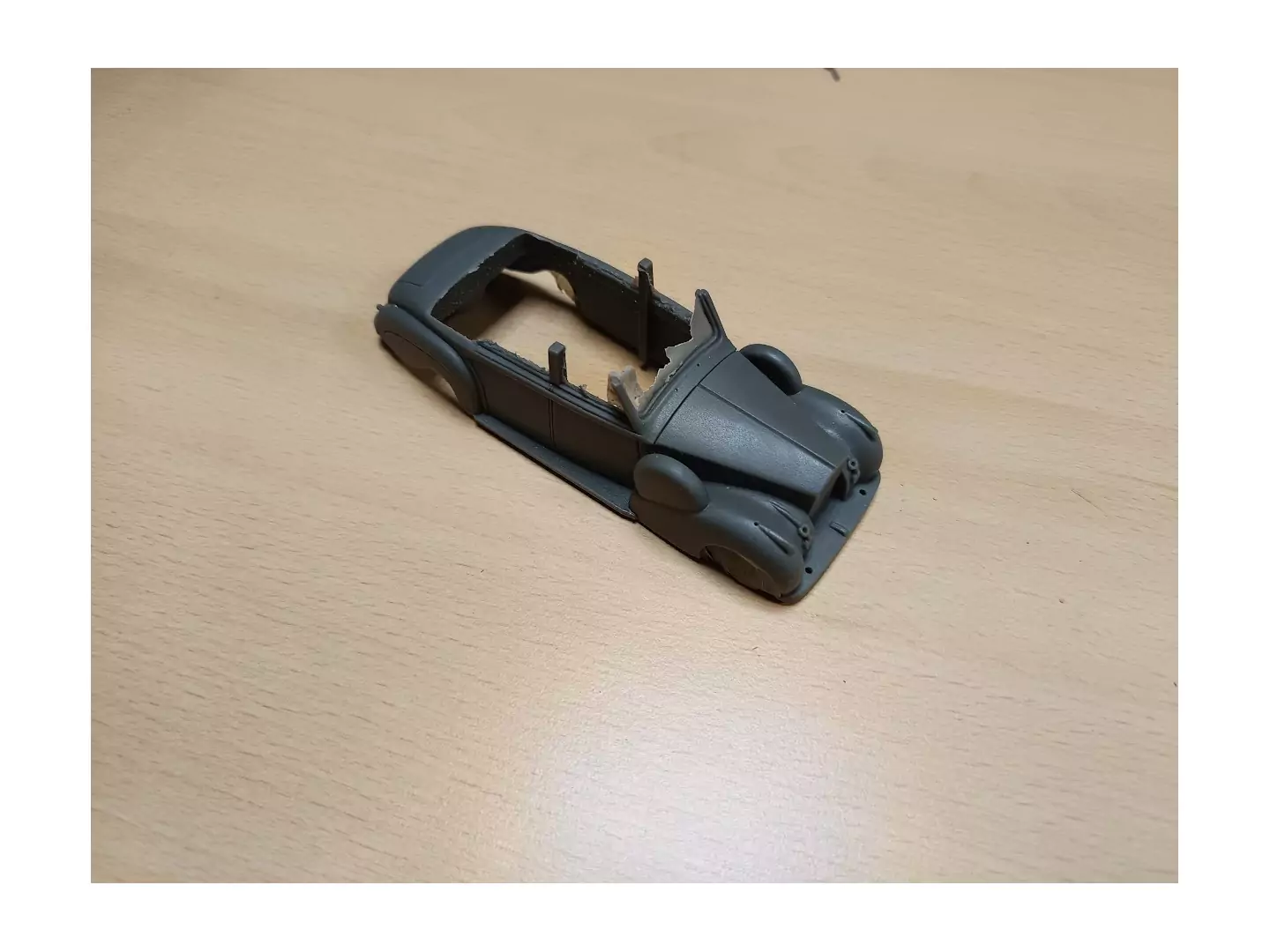 Carrosserie (N°700) - Résine - 1:43