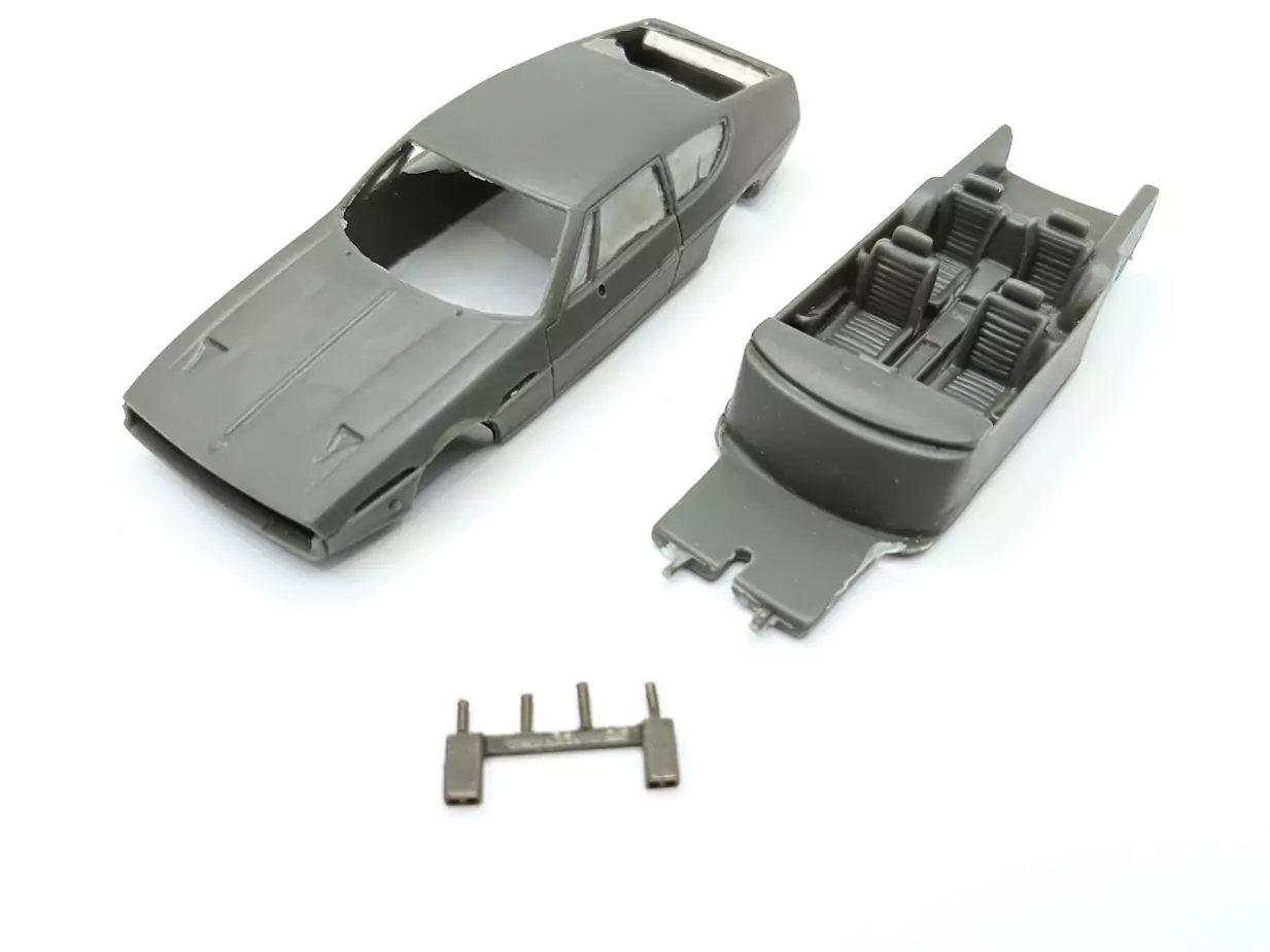Carrosserie - LAMBORGHINI Espada - Résine - 1:43