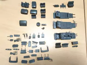 Lot de 140 pièces pour Rolls Royce et/ou Bentley - Résine - 1:43