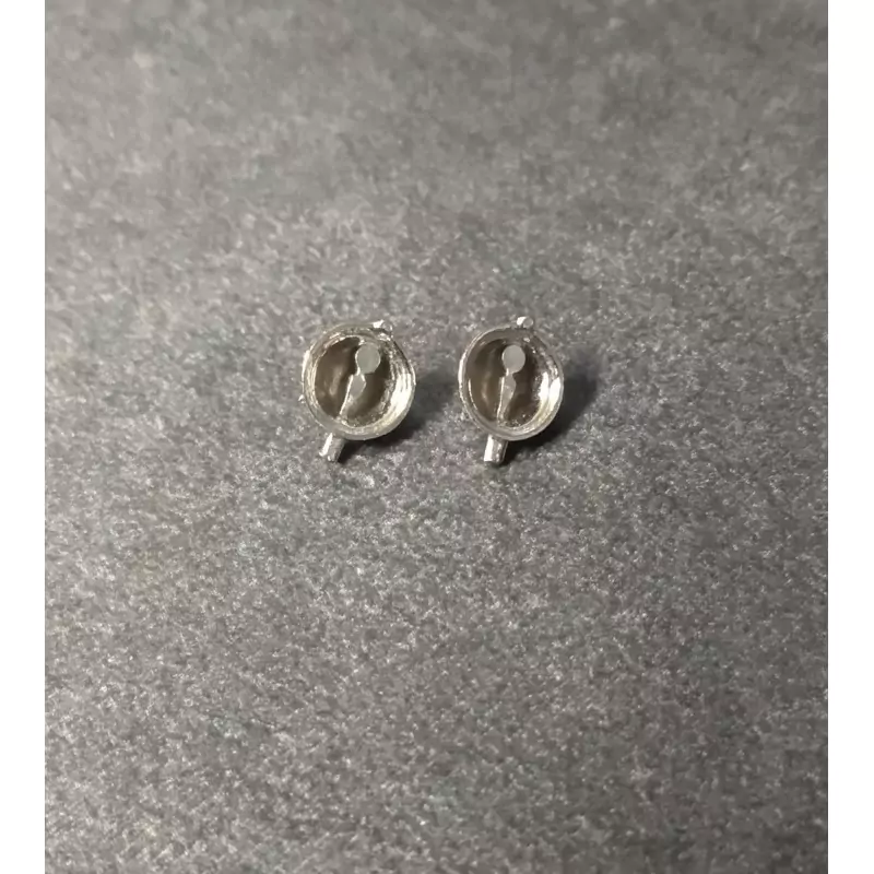 2 phares pour Bugatti T46 - Ech 1:43 - White Metal