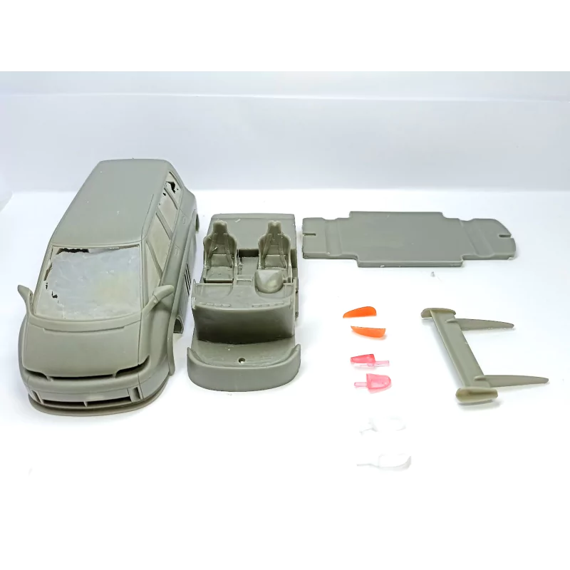 Incomplet : KIT RENAULT ESPACE III F1 - Résine - 1:43