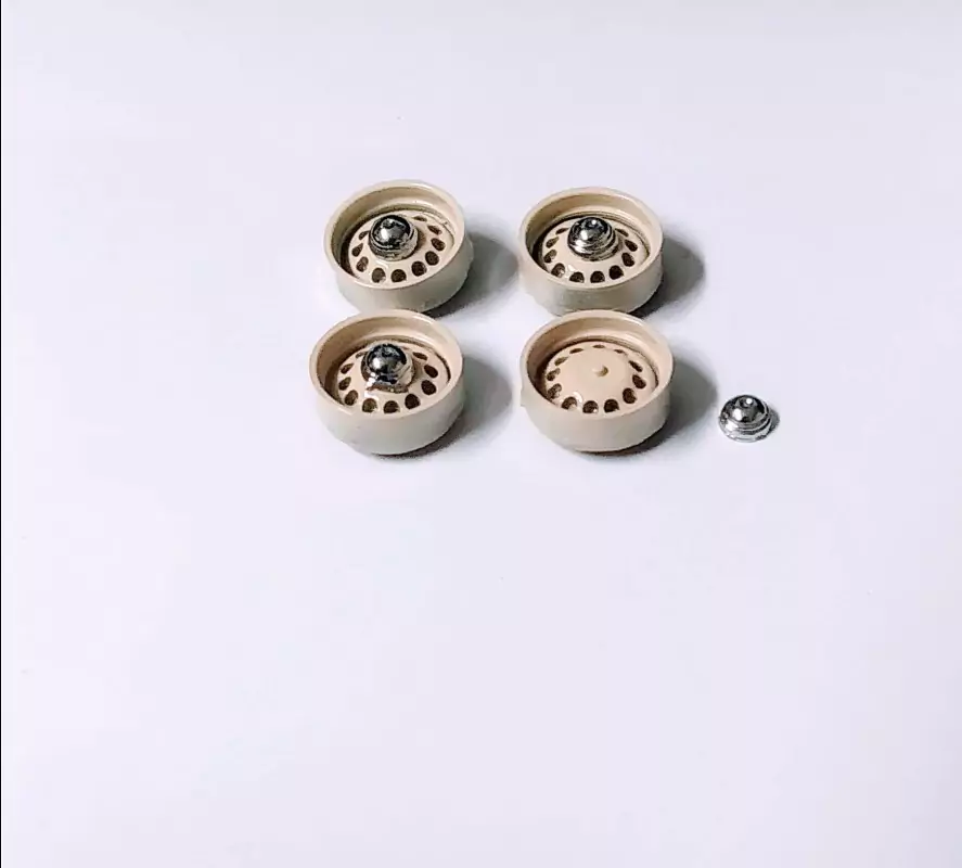 PANHARD - 4 jantes ivoire - Résine et metal - Ech. 1:43 |Pièces et ...