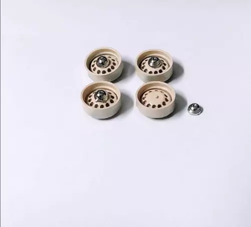 PANHARD - 4 jantes ivoire - Résine et metal - Ech. 1:43