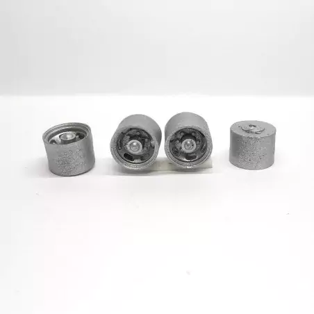 4 roues ø11.60 mm - Résine - Peint en gris - 1:43