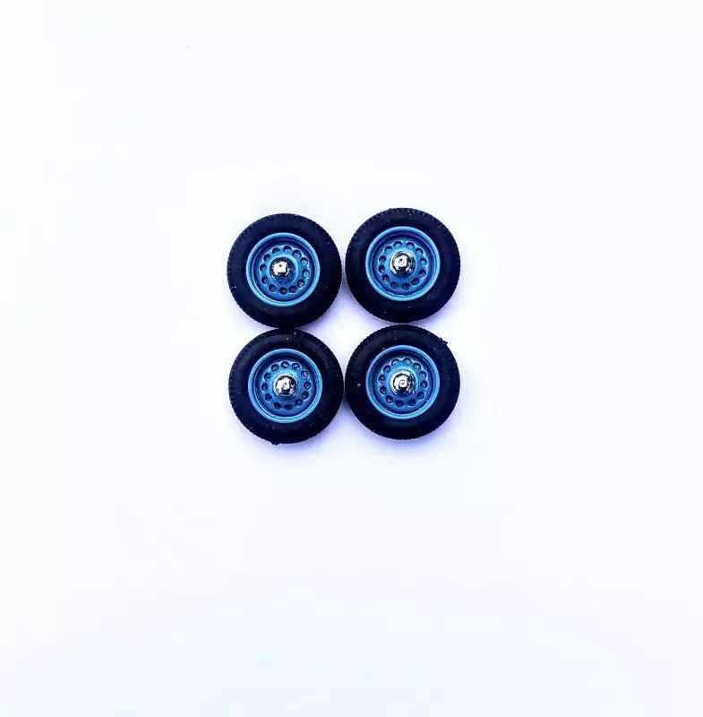 PANHARD - 4 roues complètes - Bleu - Ech 1:43 |Pièces et kits pour ...