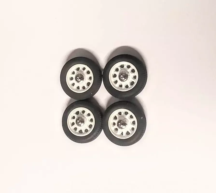 PANHARD - 4 roues complètes - Blanc - Ech 1:43 |Pièces et kits pour...