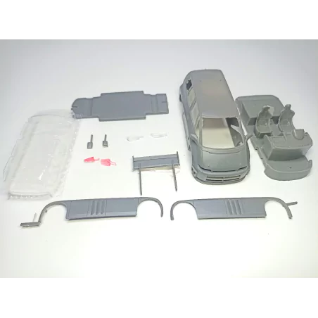 Incomplet : Kit RENAULT Espace III F1 V10 - Résine - 1:43