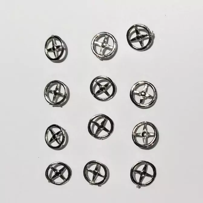 Lot de 12 Volants Bugatti - Tige cassée - Ech 1:43 - White Metal
