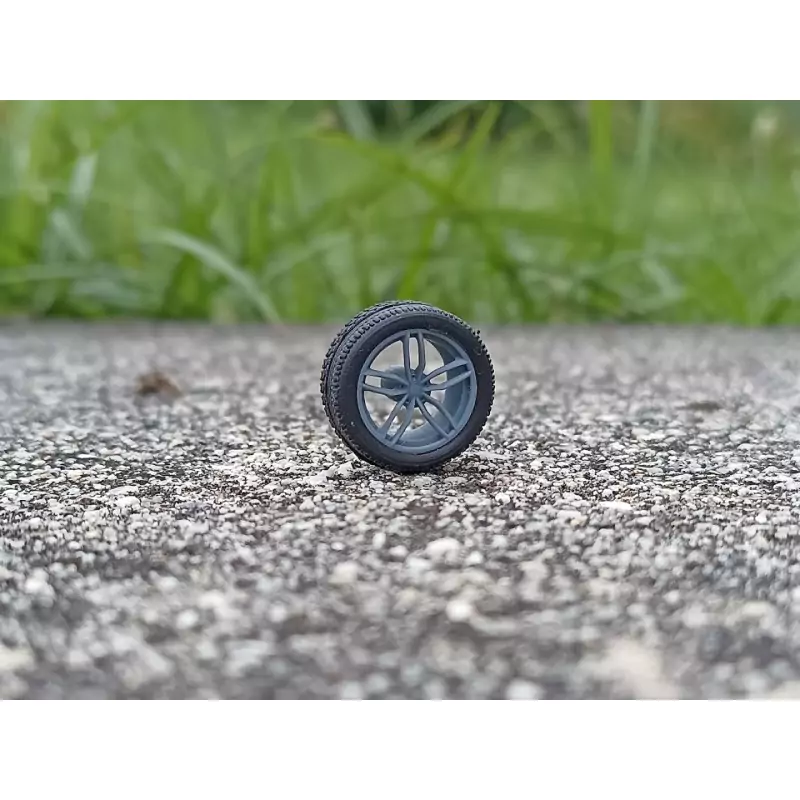 4 roues Ferrari 5 branches ø 15.50 mm - Résine 3D - 1:43