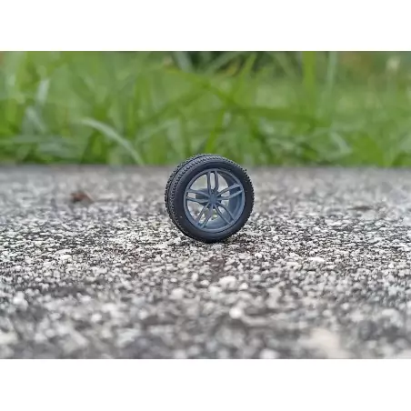 4 roues Ferrari 5 branches ø 15.50 mm - Résine 3D - 1:43