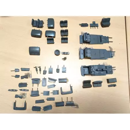 Lot de 140 pièces pour Rolls Royce et/ou Bentley - Résine - 1:43