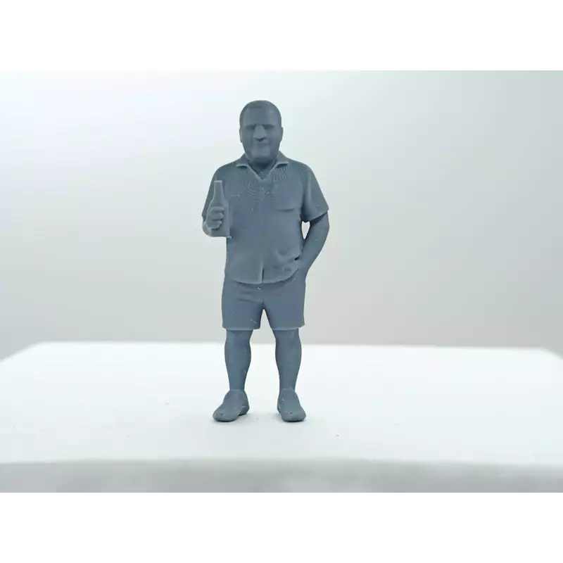 Diorama : Homme avec une bouteille à la main - 3D CREATIVE - 1:43